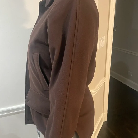 Burberry winter coat - Picture 3 of 4